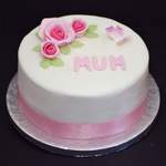pink roses cake    £50 (8")